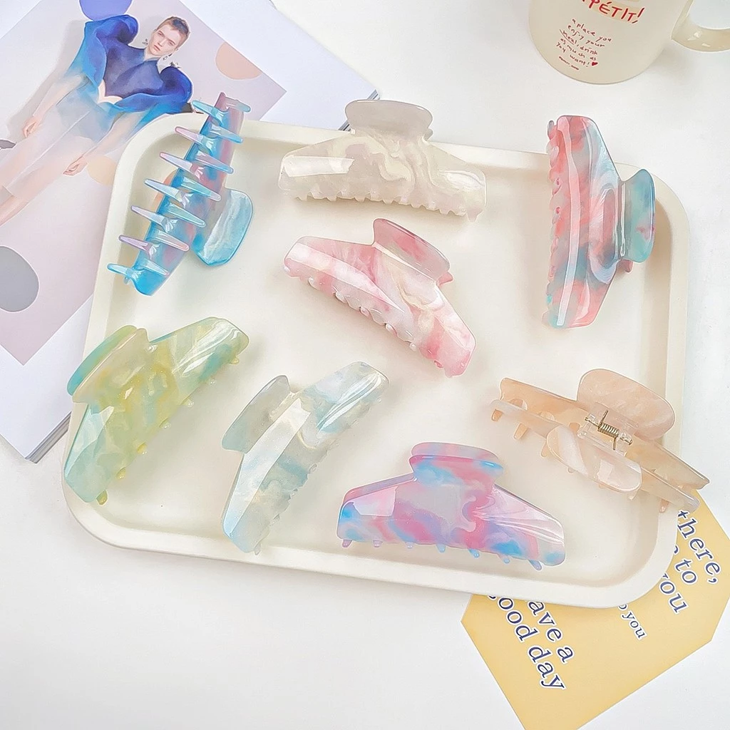 Làm thế nào để chọn kẹp tóc phủ xà cừ phù hợp với phong cách của bạn mà không bị lỗi thời trang?