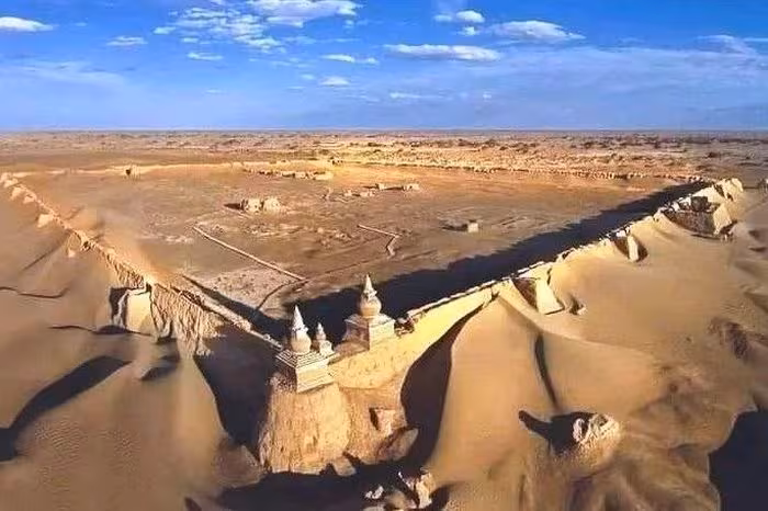 Khara-Khoto: Thành phố cổ bí ẩn trên Con đường Tơ lụa