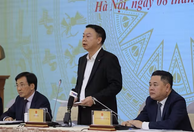 Kinh tế Việt Nam: Từ tăng trưởng 8.02% đến tham vọng hai con số