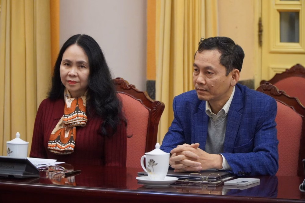 Luật Thương mại điện tử: Quản l&yacute; nền tảng nước ngo&agrave;i