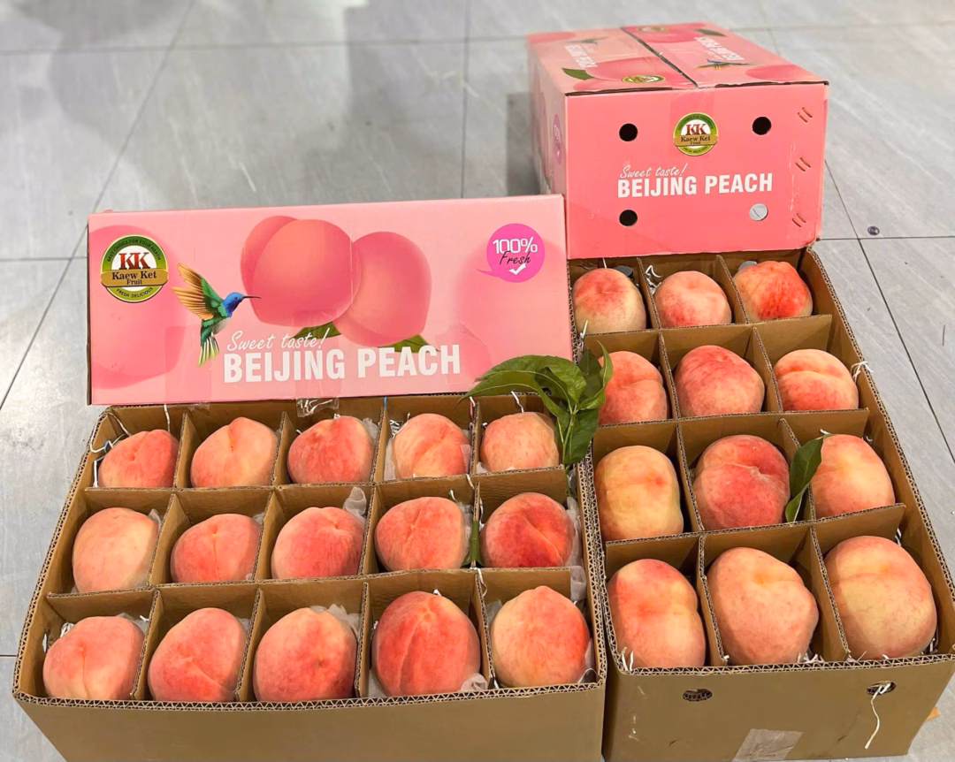 Đào Tiên Bắc Kinh Gây Sốt Thị Trường Việt: Giá Cao Nhưng Vẫn Được Ưa Chuộng Tùy theo chất lượng quả đào sẽ có giá bán khác nhau.