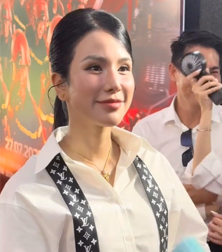 Diệp Lâm Anh xuất hiện sau tin đồn bị bắt, khán giả nhìn lại cuộc hôn nhân cổ tích từng qua tay “ông trùm” Hồ Quang Hiếu, Diệp Lâm Anh bác tin 'bị bắt vì ma túy, phải nộp 12 tỉ'