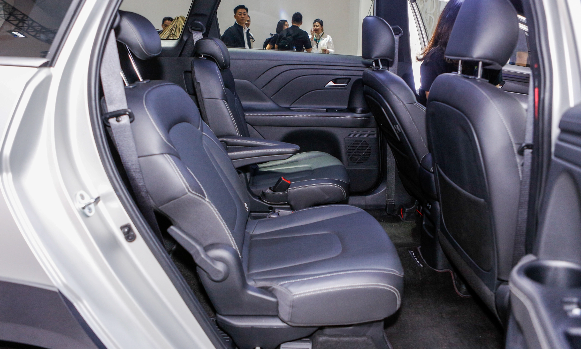 Hyundai Stargazer nâng cấp ra mắt tại GIIAS 2025 – Cartenz có gì mới?