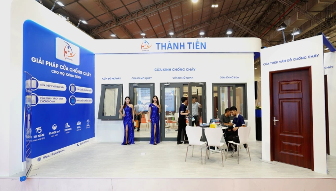 Cửa chống ch&aacute;y Th&agrave;nh Tiến tại triển l&atilde;m Vietbuild 2025