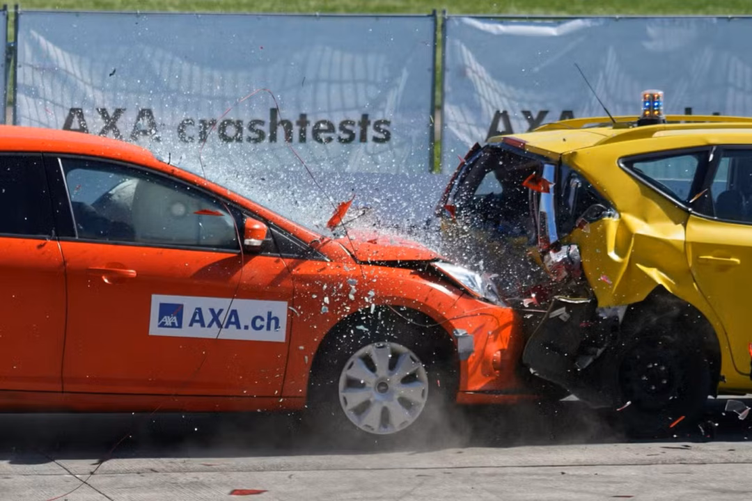 Hệ thống ADAS c&oacute; thể bị trục trặc v&agrave; dẫn tới tai nạn nghi&ecirc;m trọng