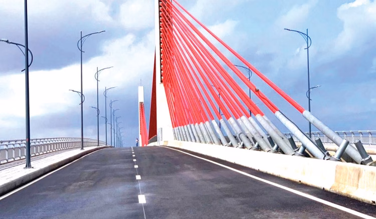 Dự &aacute;n đường bộ ven biển v&agrave; cầu Thuận An