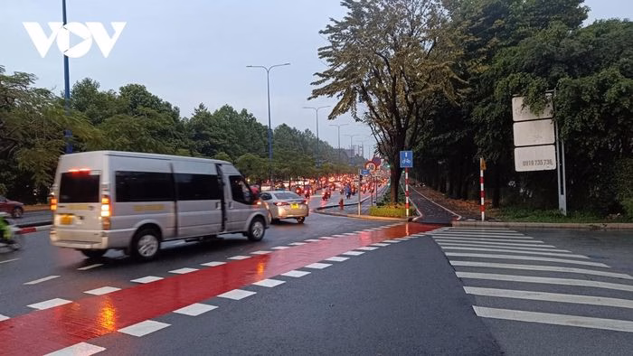 L&agrave;n đường d&agrave;nh cho xe đạp tại TP.HCM: Một tuần vận h&agrave;nh v&agrave; những th&aacute;ch thức