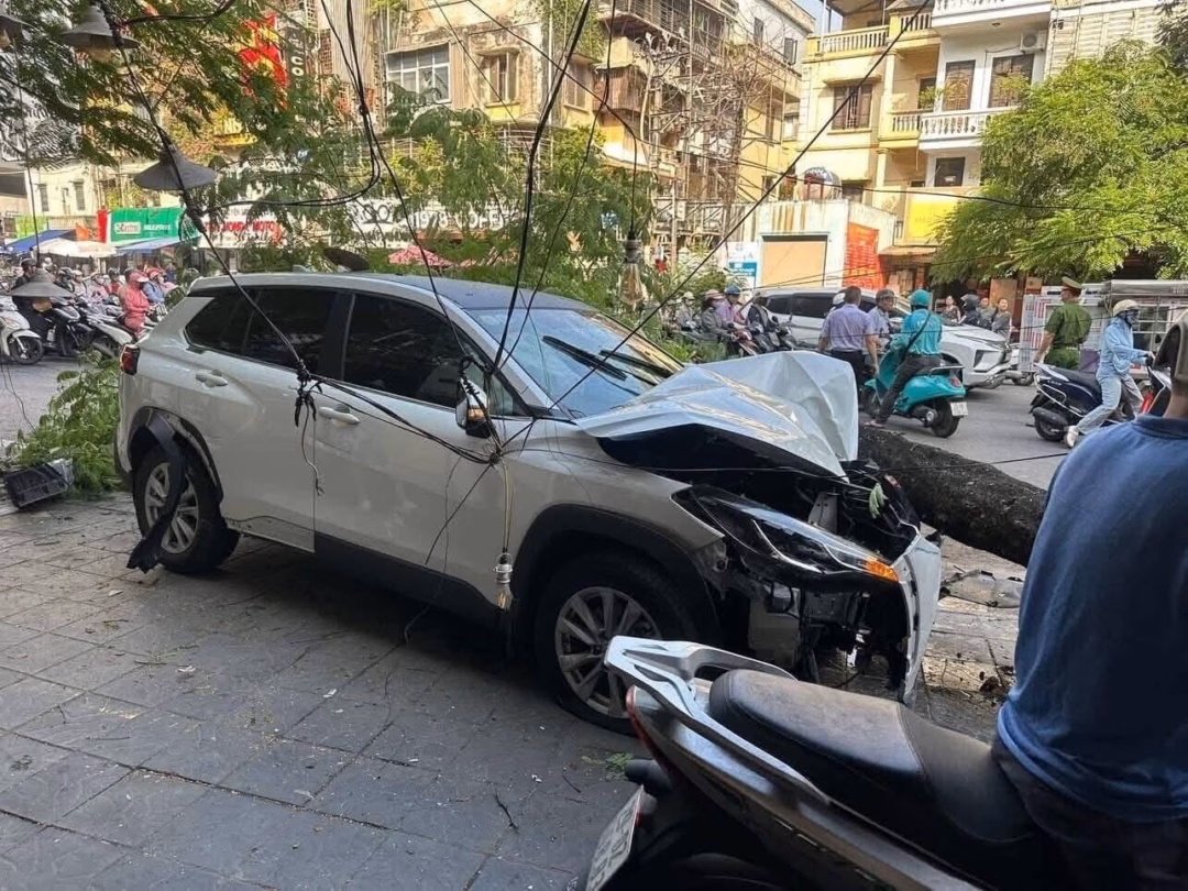 “Ngăn ‘hung thần’ đường phố: Cần giải pháp toàn diện” Tạm giữ hình sự tài xế gây tai nạn liên hoàn tại phường Dương Nội