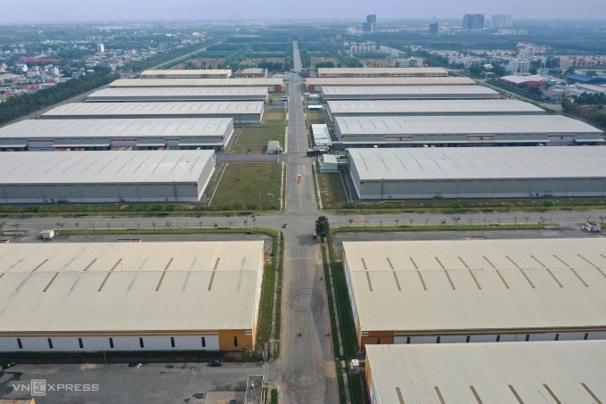TP HCM: Tăng sức hút đầu tư để trở thành trung tâm công nghiệp hàng đầu Khu công nghiệp VSIP tại Bình Dương cũ tháng 2/2022. Ảnh: Quỳnh Trần