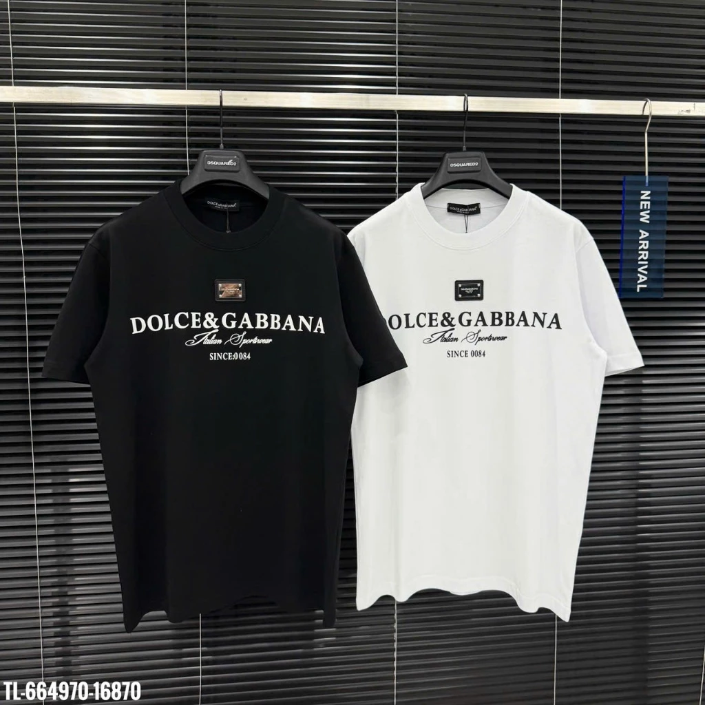 Mặc áo thun in chữ quá sành điệu nhưng có một lưu ý quan trọng mà các bạn nam cần biết