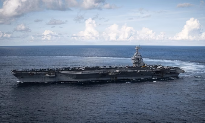 T&agrave;u s&acirc;n bay USS Gerald R. Ford gần khu vực Caribe, 13/11/2025