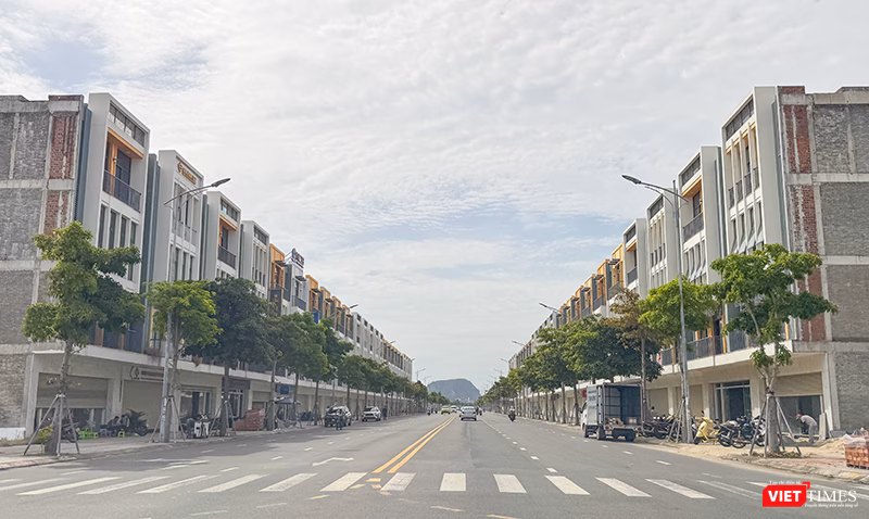 Giá bán nhà phố thương mại tăng trưởng nhưng hiệu quả kinh doanh chưa tương xứng