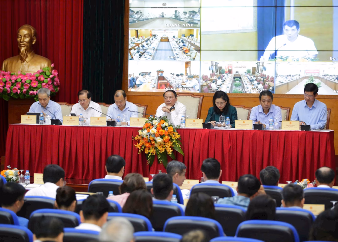 10,6 triệu lượt khách quốc tế đến Việt Nam trong 6 tháng đầu năm Phó Chủ tịch UBND thành phố Hà Nội Vũ Thu Hà phát biểu tại điểm cầu TP. Hà Nội