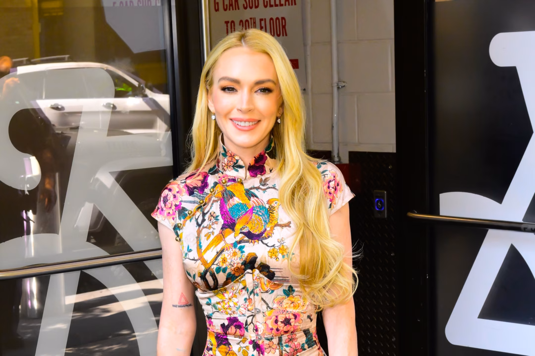 Lindsay Lohan hối hận với phong cách trang điểm khi còn tuổi teen Lindsay Lohan in New York City