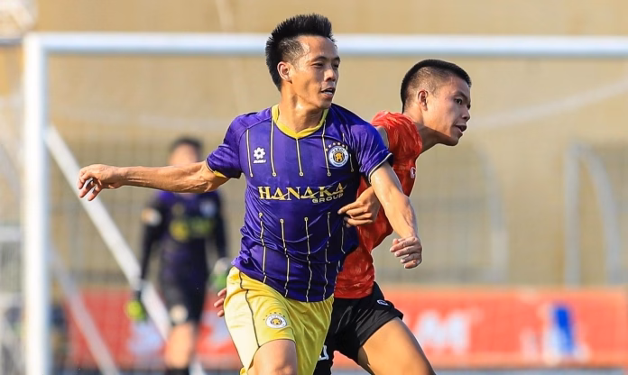 Ngôi sao Việt kiều đá trận đầu tiên, đại gia V-League thua 0-2 đối thủ