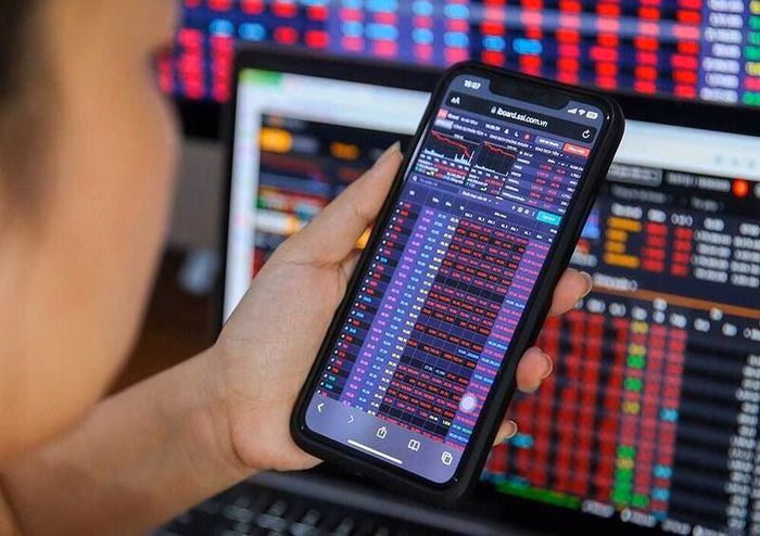 Chuyển dịch dòng tiền 2026 Biểu đồ chuyển dịch dòng tiền sang cổ phiếu vốn hoá vừa và nhỏ 2026