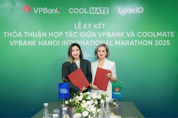 Lễ ký kết giữa VPBank và Coolmate Lễ ký kết giữa VPBank và Coolmate