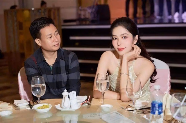 Nam Em và bạn trai