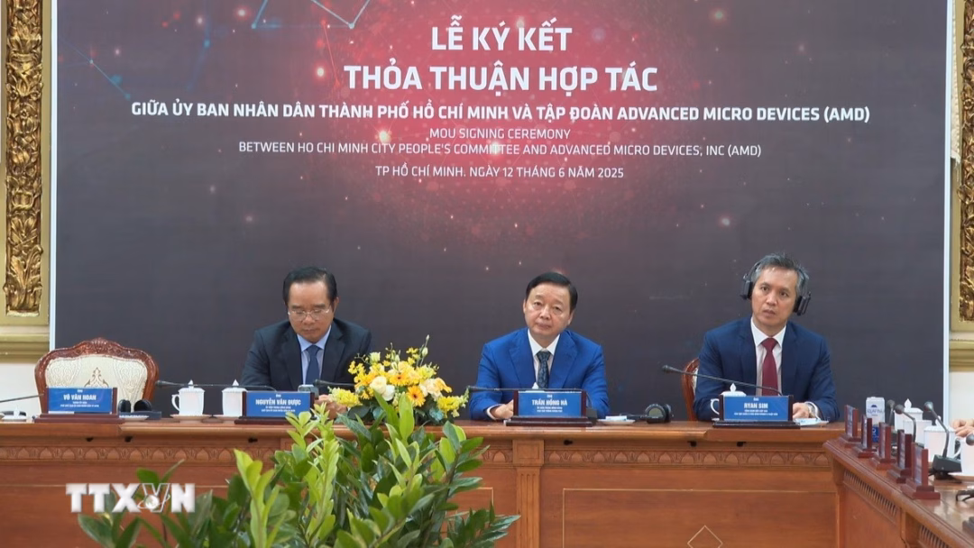 Lễ ký kết hợp tác giữa TP Hồ Chí Minh và AMD