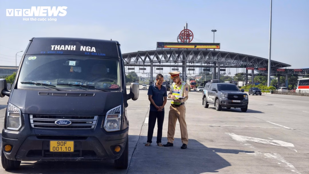 Kiểm soát xe kinh doanh vận tải sau mệnh lệnh của Cục trưởng CSGT - 5