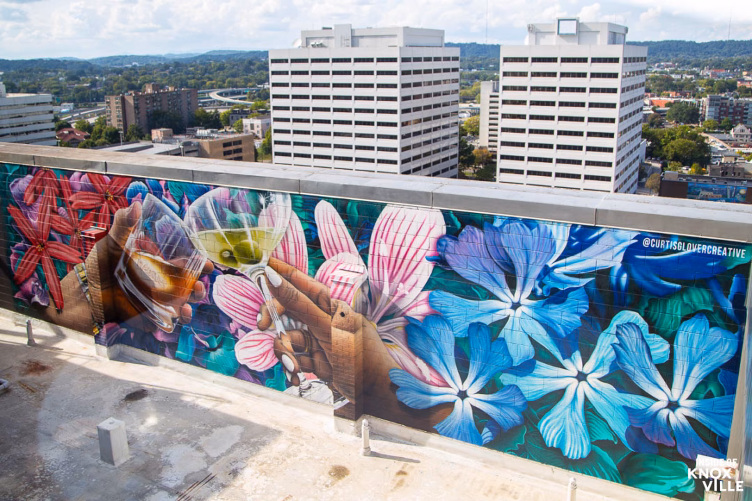Mural by Curtis Glover, Radius Lounge, Knoxville, October 2021