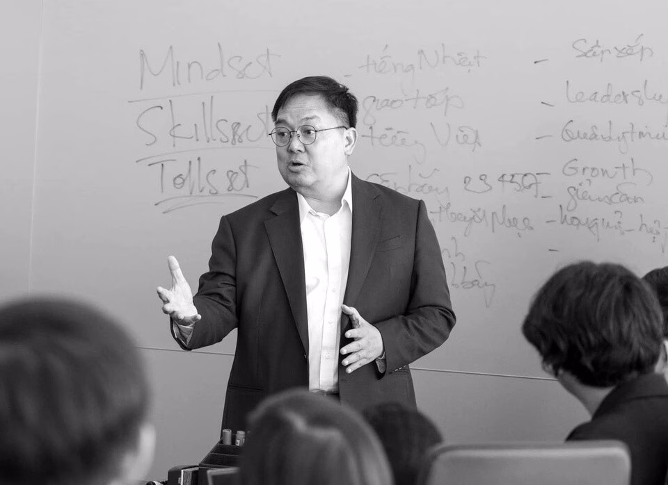 Đại học FPT ngừng hoạt động giải trí để tưởng niệm Phó chủ tịch Hội đồng trường qua đời Ông Hoàng Nam Tiến đột ngột qua đời