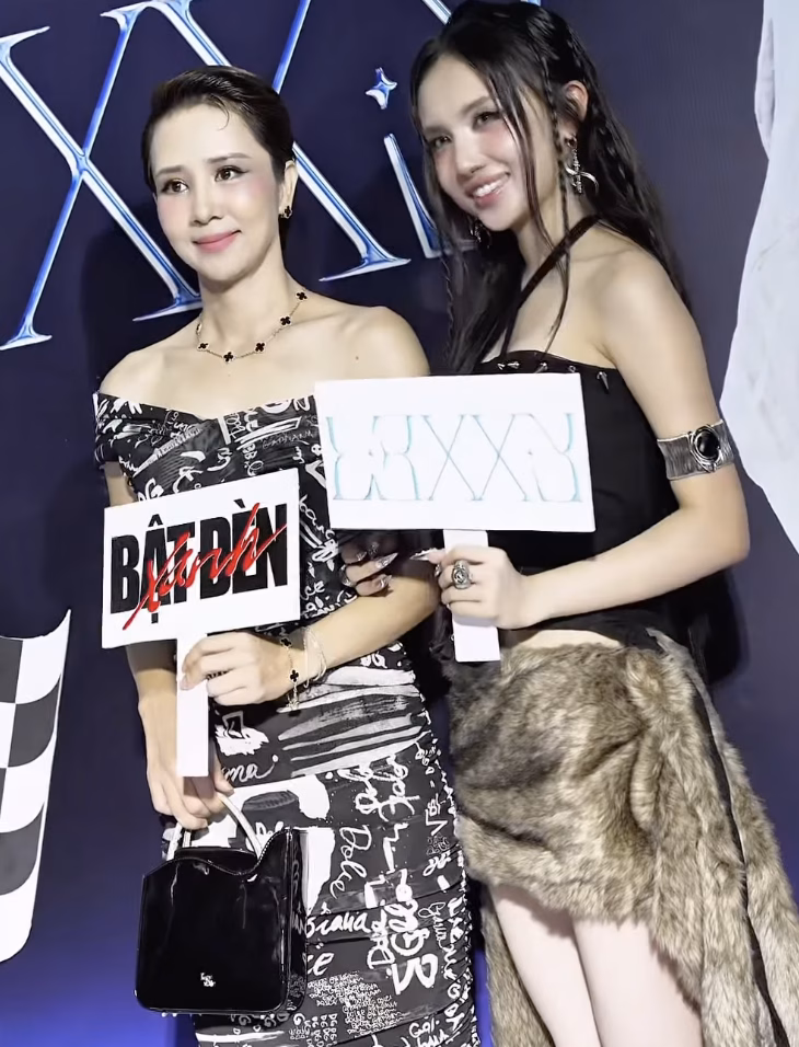 Con gái 