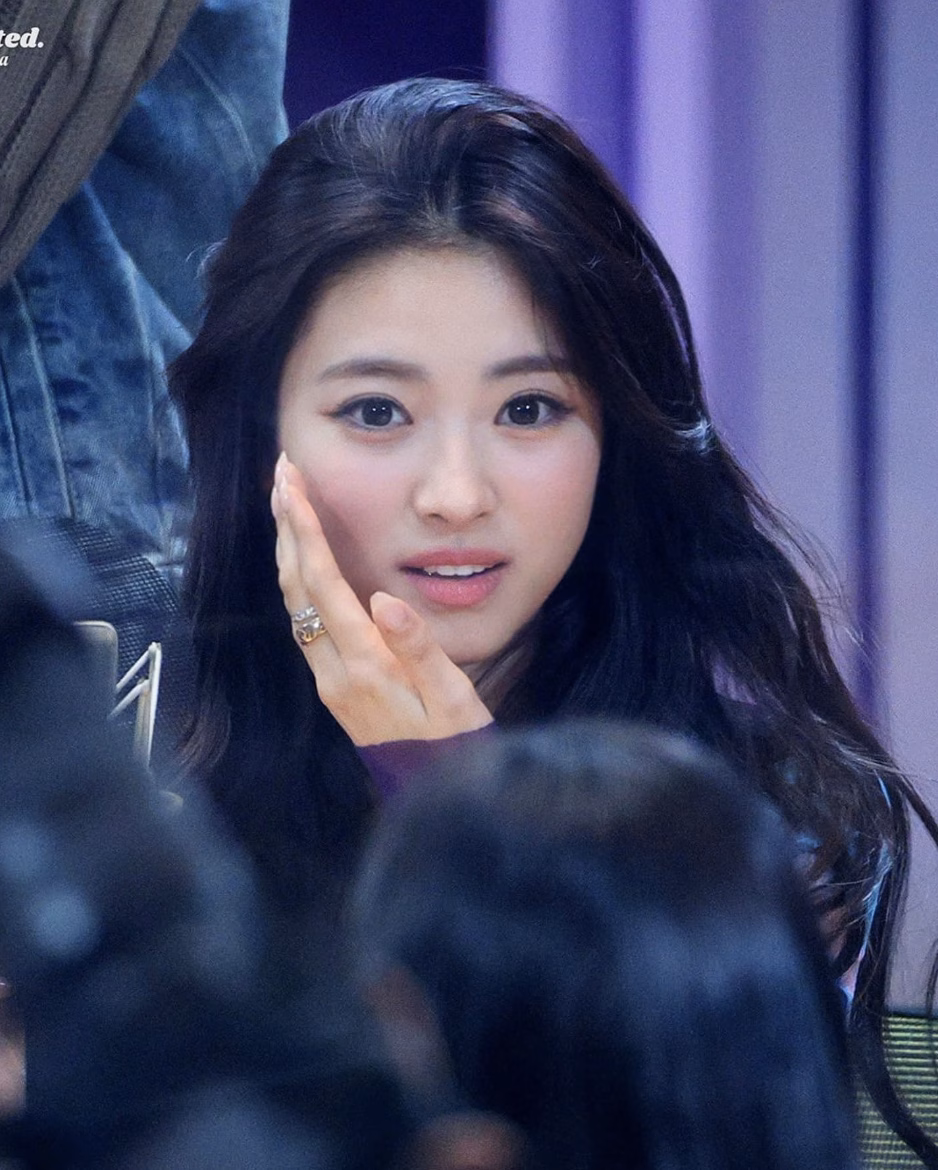 Idol Gen Z Nhật Bản được mệnh danh ‘bản sao Song Hye Kyo’ Mỹ nhân này là ai mà giống Song Hye Kyo đến vậy?- Ảnh 17.