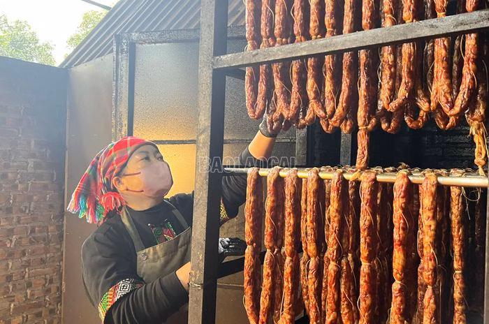 Kiểm tra chất lượng thịt sấy v&agrave; lạp sườn