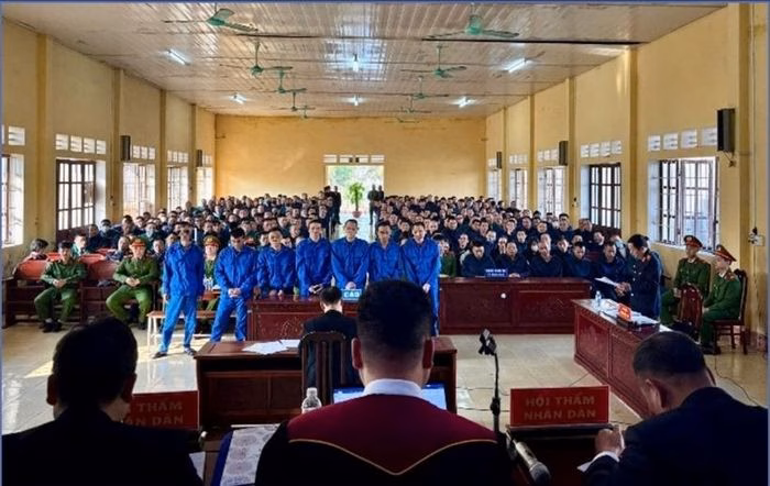 Phi&ecirc;n t&ograve;a lưu động tại Cơ sở cai nghiện Hưng Y&ecirc;n