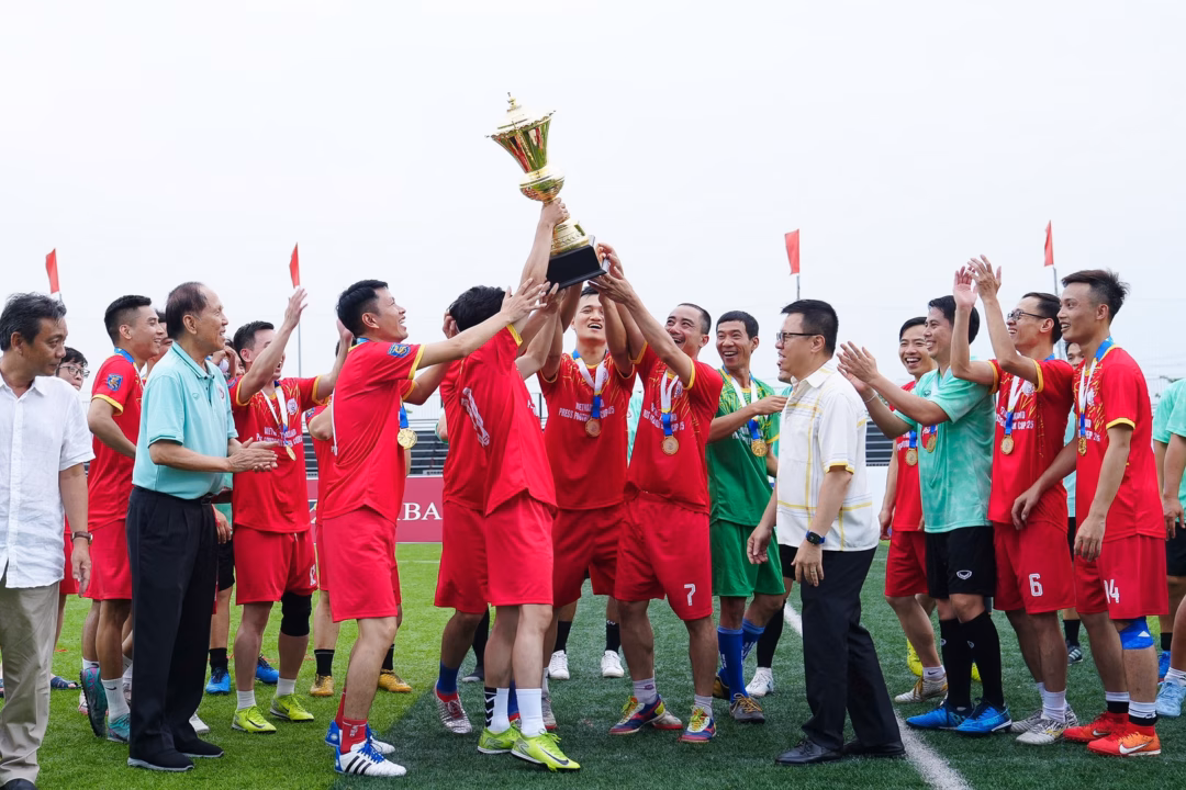 Và đội may mắn hơn là đội FC Trung tâm Phát thanh-Truyền hình Quân Đội đã giành chiến thắng trên chấm luân lưu và đoạt siêu cup Press Cup2025. Và đội may mắn hơn là đội FC Trung tâm Phát thanh-Truyền hình Quân Đội đã giành chiến thắng trên chấm luân lưu và đoạt siêu cup Press Cup2025.