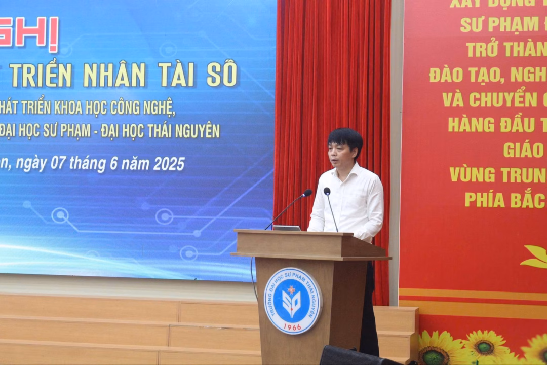 PGS.TS Từ Quang Tân - Phó Hiệu trưởng Trường Đại học Sư phạm (Đại học Thái Nguyên) PGS.TS Từ Quang Tân - Phó Hiệu trưởng Trường Đại học Sư phạm