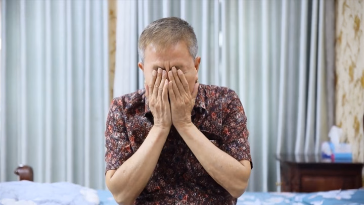 Tình trạng mất ngủ ảnh hưởng nghiêm trọng đến sức khỏe và cuộc sống của ông Phước.