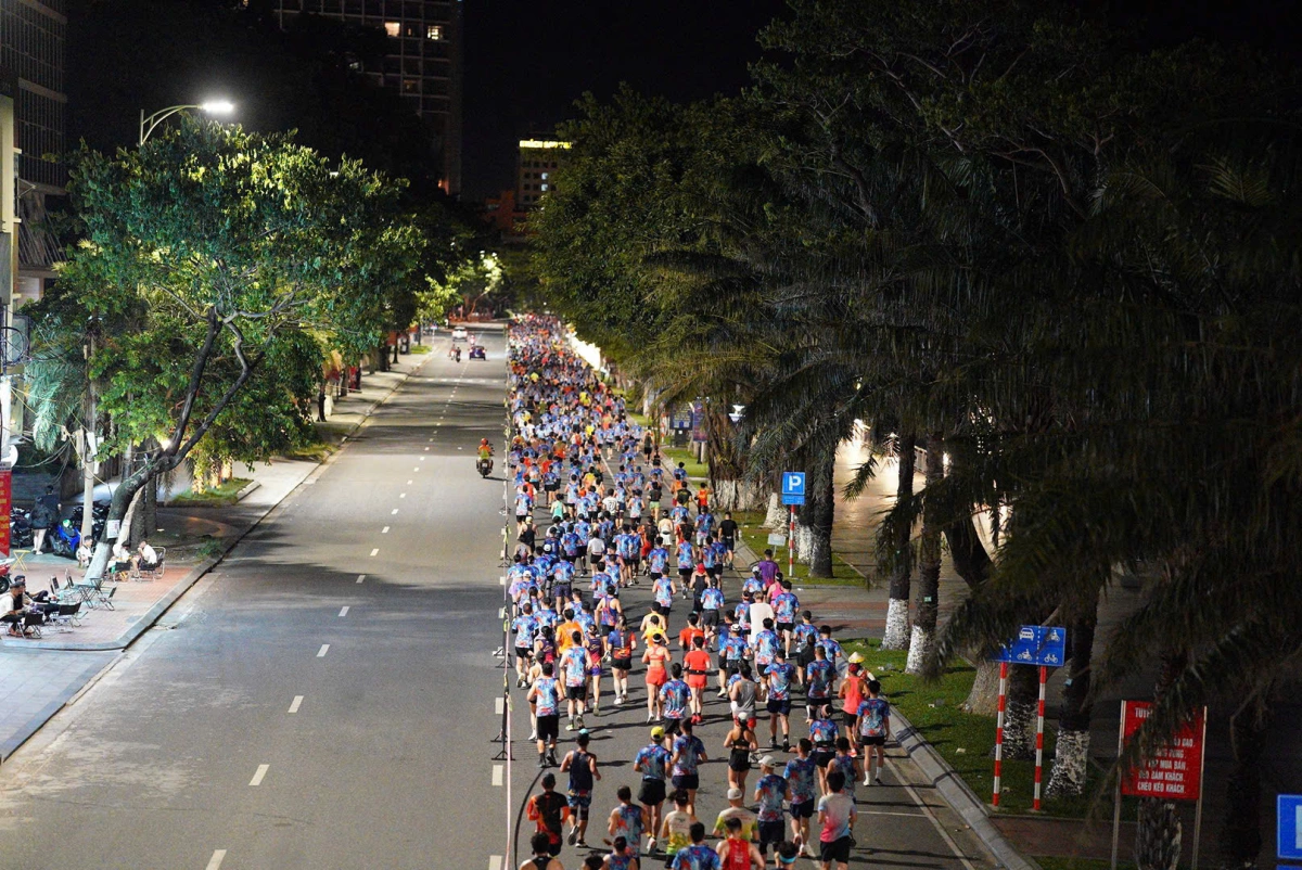 Vận động viên 20 tuổi vô địch VnExpress Marathon Đà Nẵng