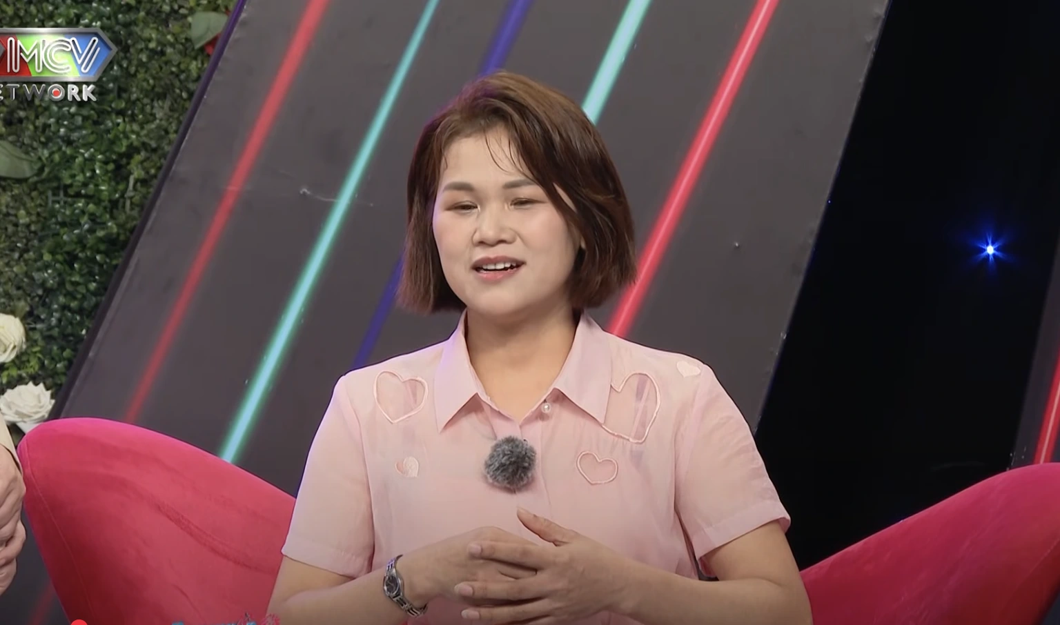 Cặp đôi không bấm nút hẹn hò vì sợ bị từ chối Yến Quyên mang trong mình những vết thương lòng sau cuộc hôn nhân kéo dài 9 năm