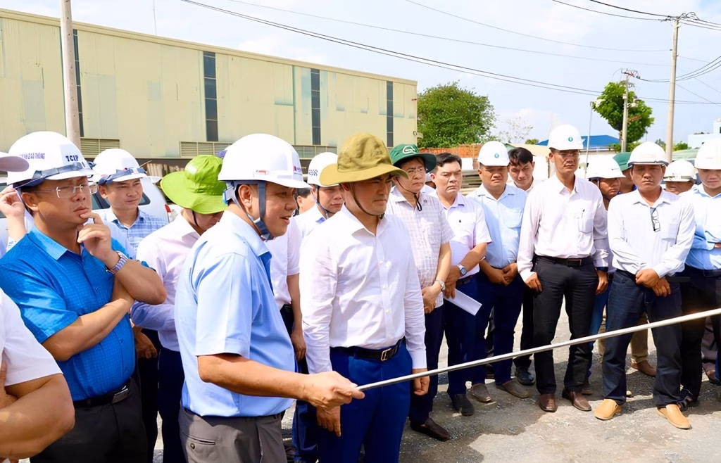 TP Hồ Chí Minh tìm giải pháp kiểm soát hàng giả, thực phẩm giả TP Hồ Chí Minh đẩy nhanh các dự án giao thông liên vùng