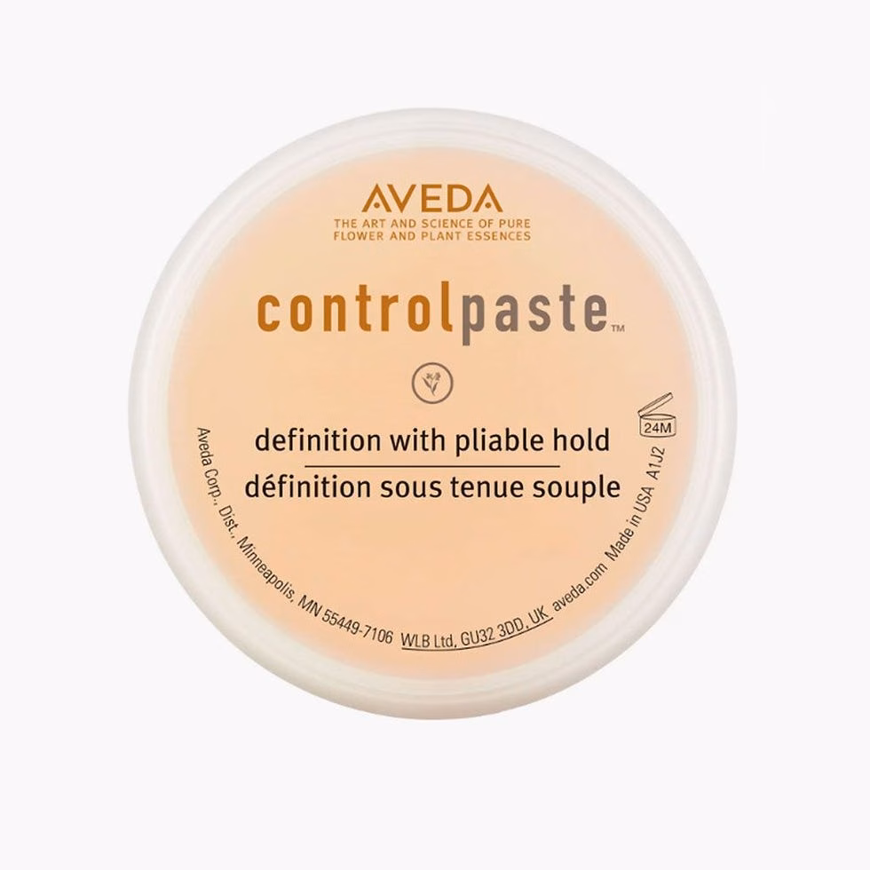 Sản phẩm giúp kiểm soát tóc mái và tạo kiểu mượt mà không xơ rối Control Paste