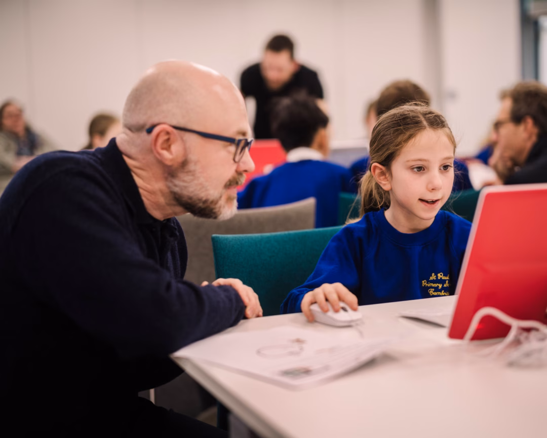 Philip Colligan khẳng định mọi trẻ em cần hiểu AI