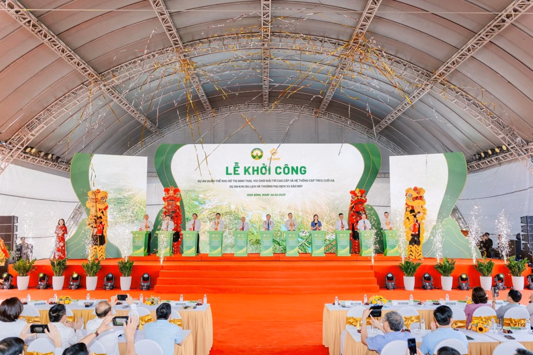 Buổi gặp mặt giữa ROX Group và Tập đoàn Sunwah trong khuôn khổ sự kiện Buổi gặp mặt giữa ROX Group và Tập đoàn Sunwah