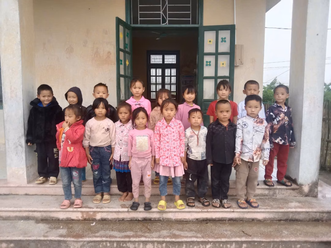 Trường PTDT Bán trú Tiểu học Chí Cà có 100% học sinh dân tộc thiểu số Trường PTDT Bán trú Tiểu học Chí Cà có 100% học sinh dân tộc thiểu số