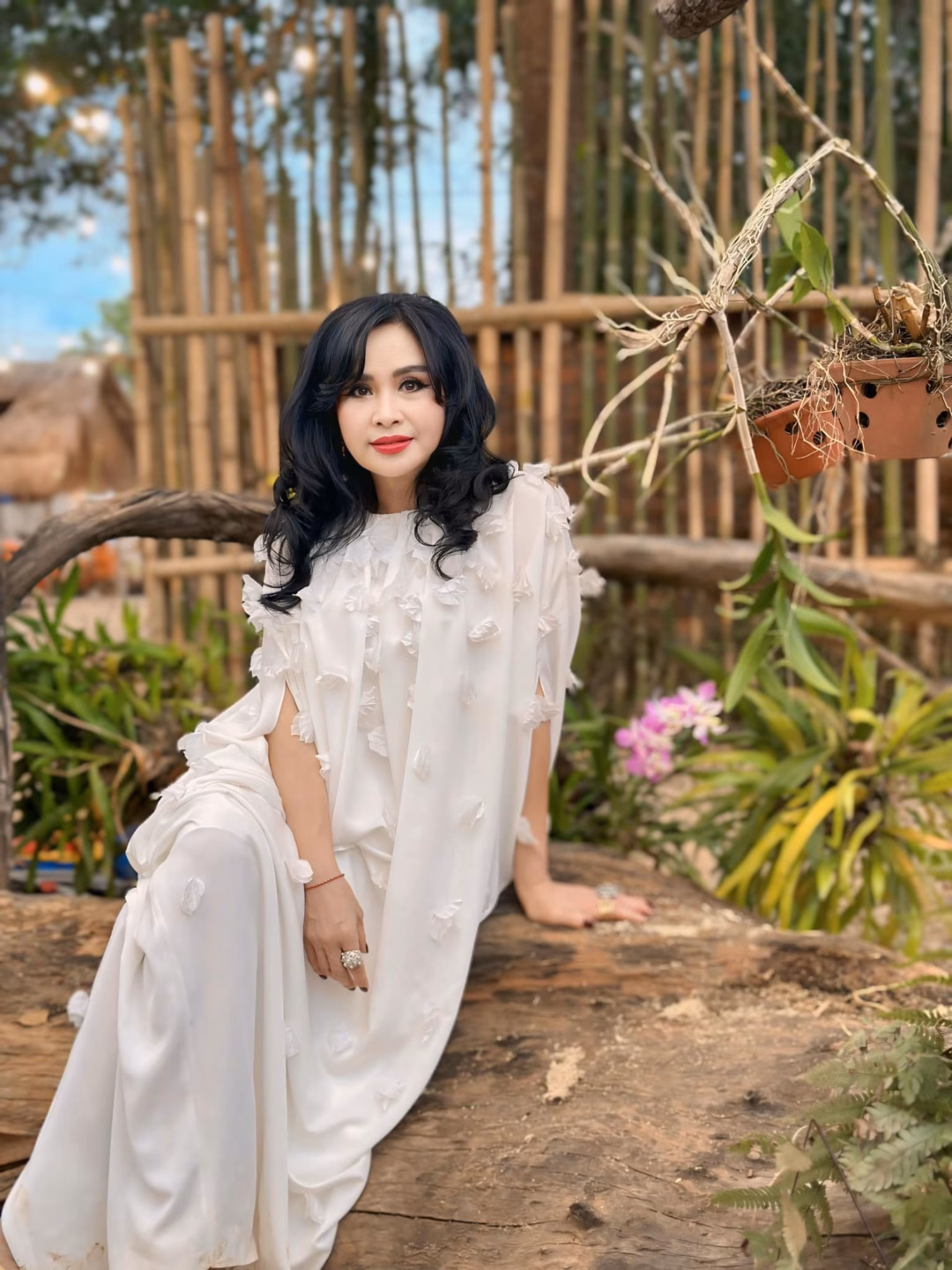 Diva Thanh Lam tái xuất với album Cuốn phim
