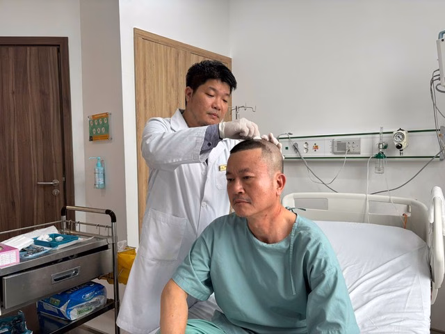 Du khách được mổ u não kịp thời ngay trong kỳ nghỉ tại Phú Quốc