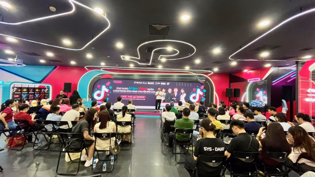 Nhiều hoạt động hỗ trợ khởi nghiệp, chuyển đổi số cho người khuyết tật 6 tháng, lực lượng quản lý thị trường xử lý 161 vụ vi phạm trên thương mại điện tử