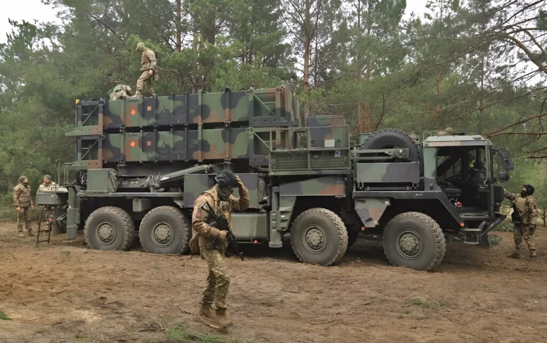 Ukraine sẽ có thêm các tổ hợp phòng không Patriot. Ukraine sẽ có thêm các tổ hợp phòng không Patriot.