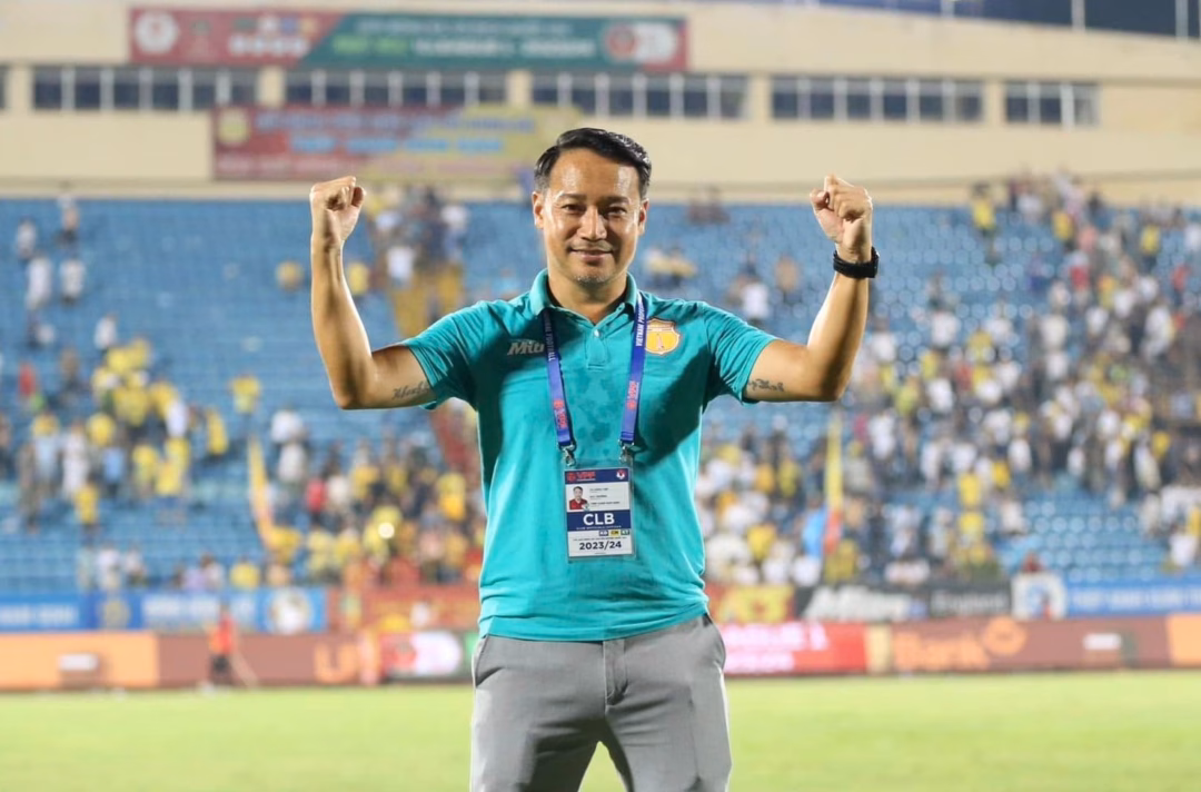 Huấn luyện viên Vũ Hồng Việt sẽ giúp Nam Định tiếp tục thống trị V-League?