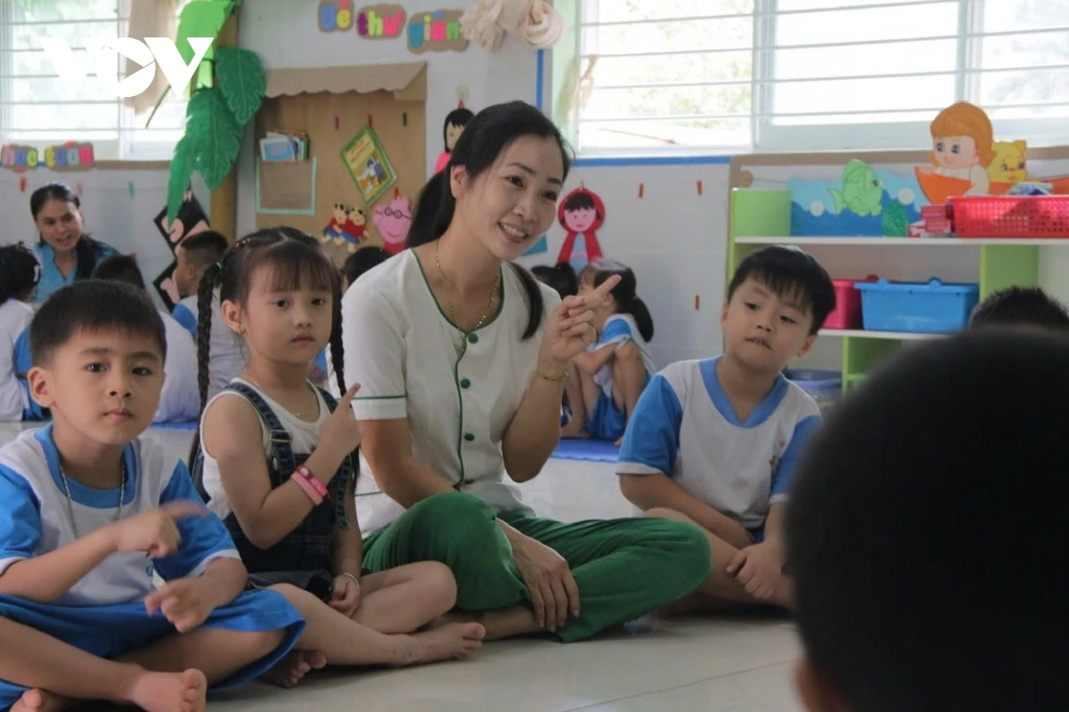 TPHCM: Trường mầm non ứng dụng AI vào giảng dạy Áp dụng công nghệ số vào giảng dạy giúp giáo viên đổi mới phương pháp, tư duy truyền đạt