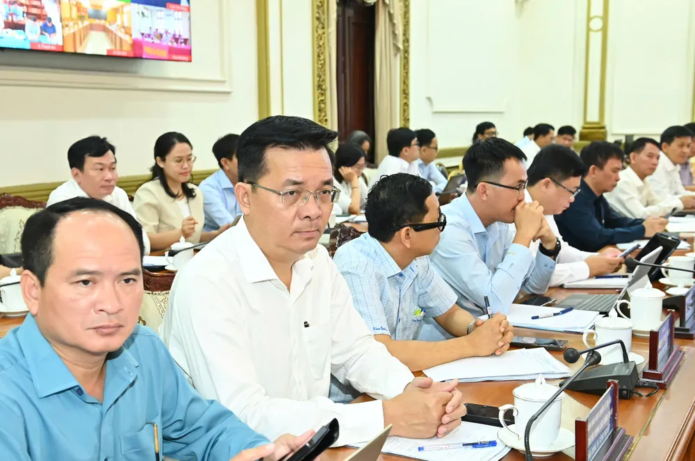 Đại biểu dự phiên họp