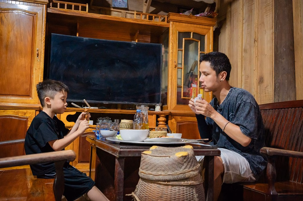Bố ơi mình đi đâu thế? 2025: Thử thách đổi vai và trái tim của con trẻ Màn đổi vai đầy thử thách giữa hai ông bố - ảnh 3