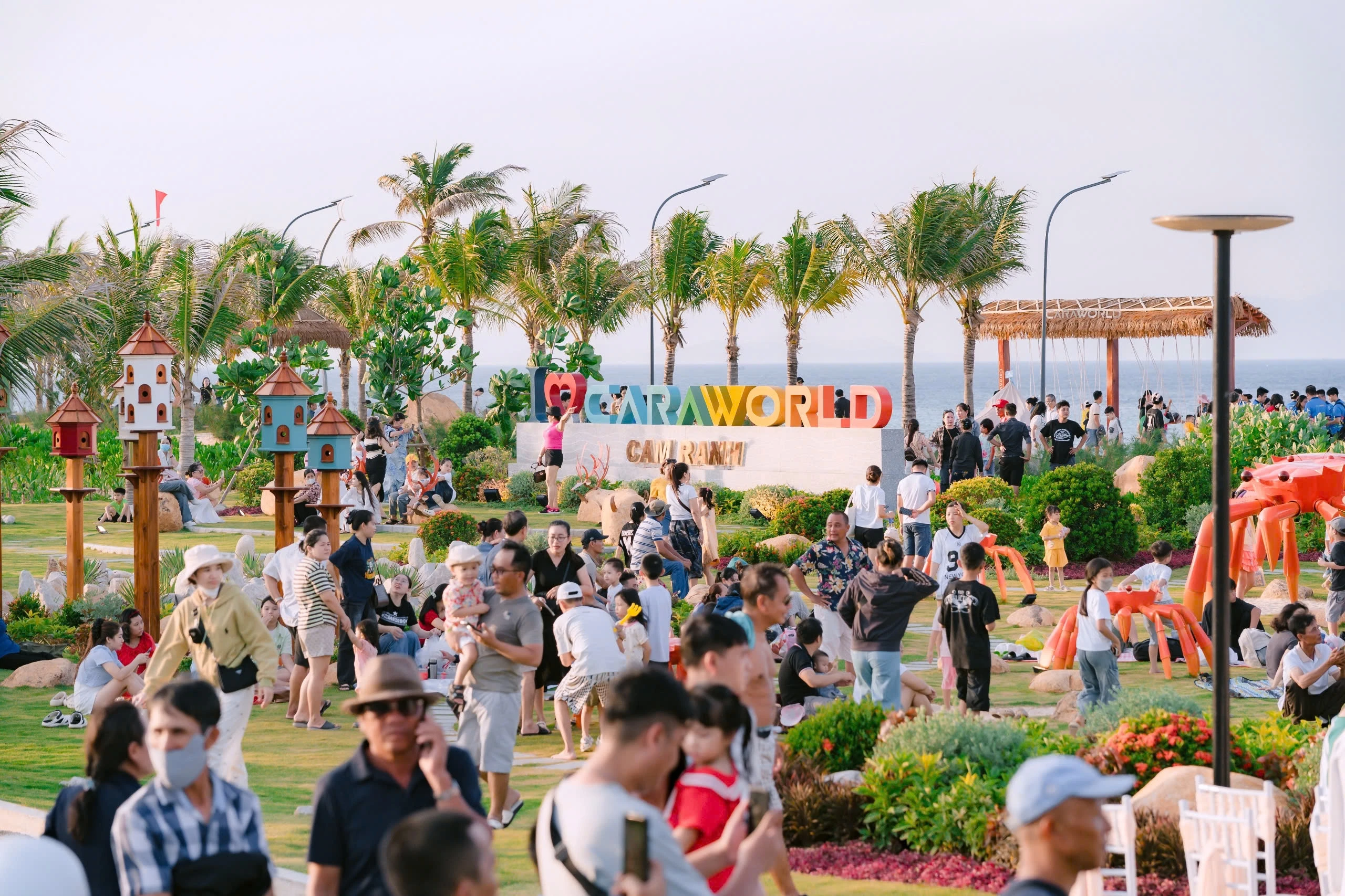 Cam Ranh Sẽ Tổ Chức Lễ Hội Cara Festa 2025: Trải Nghiệm Sôi Động Tại Cara Beach Công viên biển CaraBeach sôi động dịp cuối tuần.