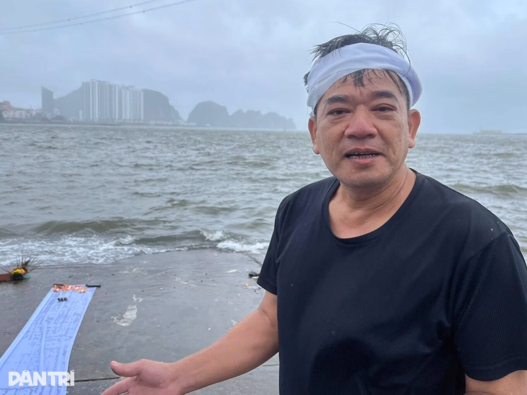 Nạn nhân vụ tai nạn tàu du lịch ở Vịnh Hạ Long: Gia đình cầu nguyện trong đau xót Khu vực vốn đông khách du lịch ở Bãi Cháy trở nên vắng vẻ khi bão số 3 ảnh hưởng đến Quảng Ninh (Ảnh: Trần Thành Công).
